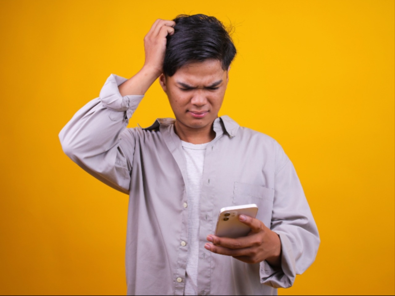 Scroll, Cemas, Ulangi: Cara Memutus Siklus dengan Sensory Healing | Toko Psikologi